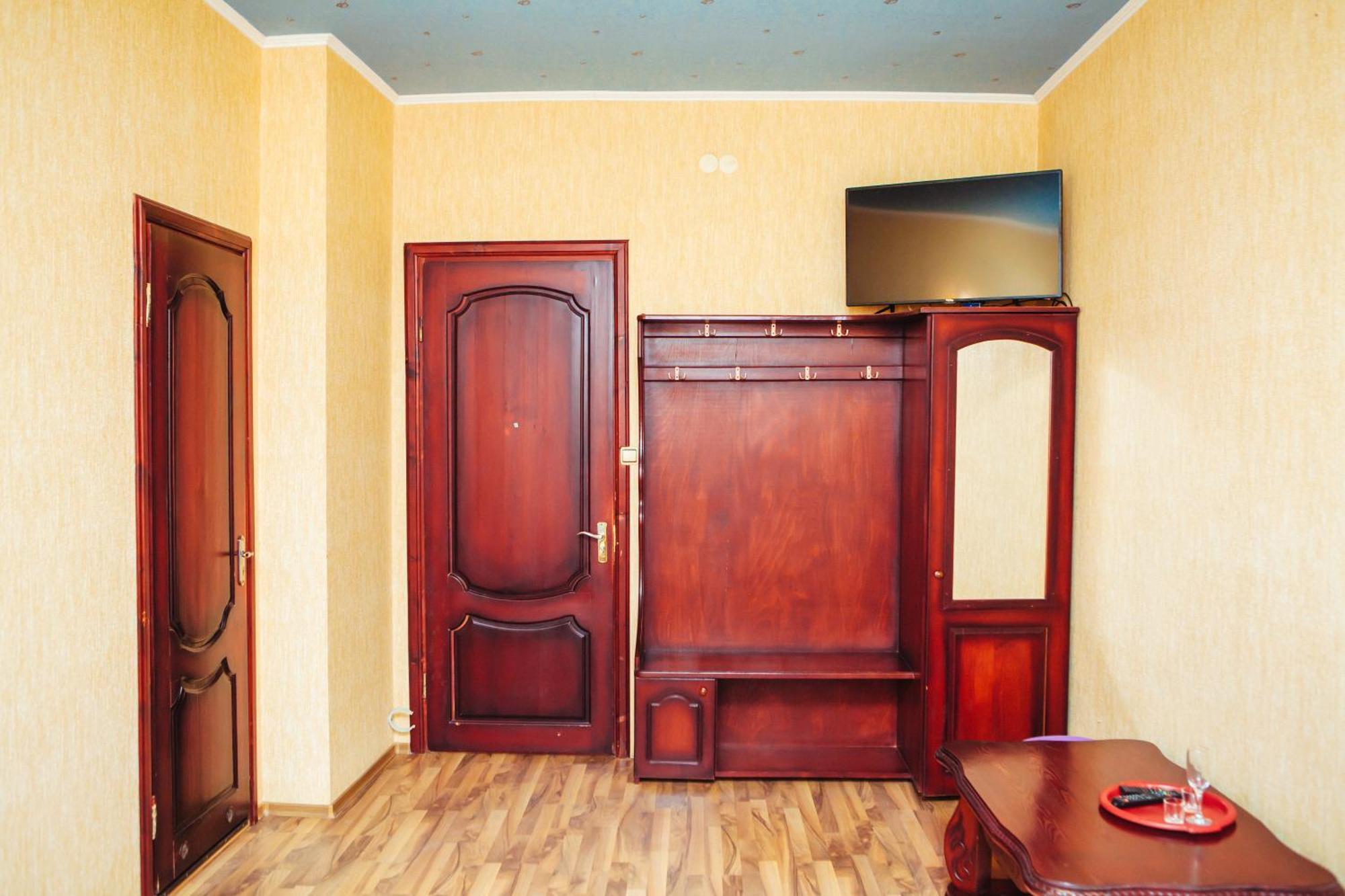 Європа Готель Solomonovo Ngoại thất bức ảnh